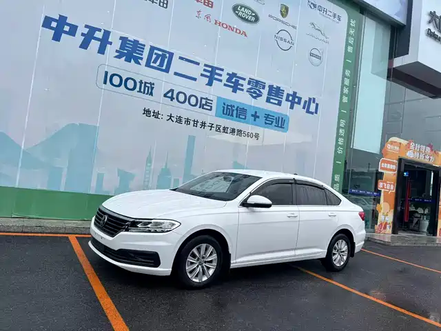 VOLKSWAGEN LAVIDA 2021