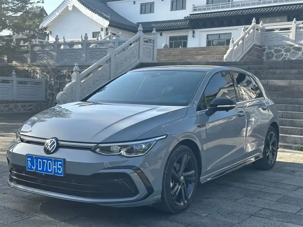 Volkswagen Golf 2023