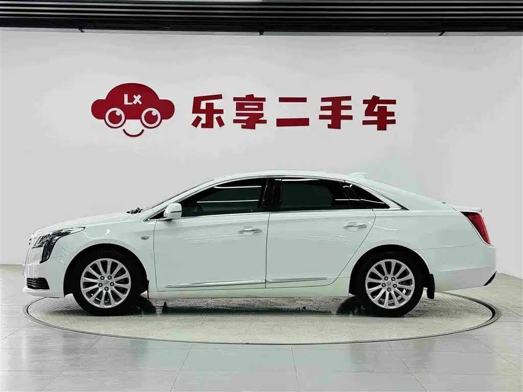 Cadillac XTS 2018 28T