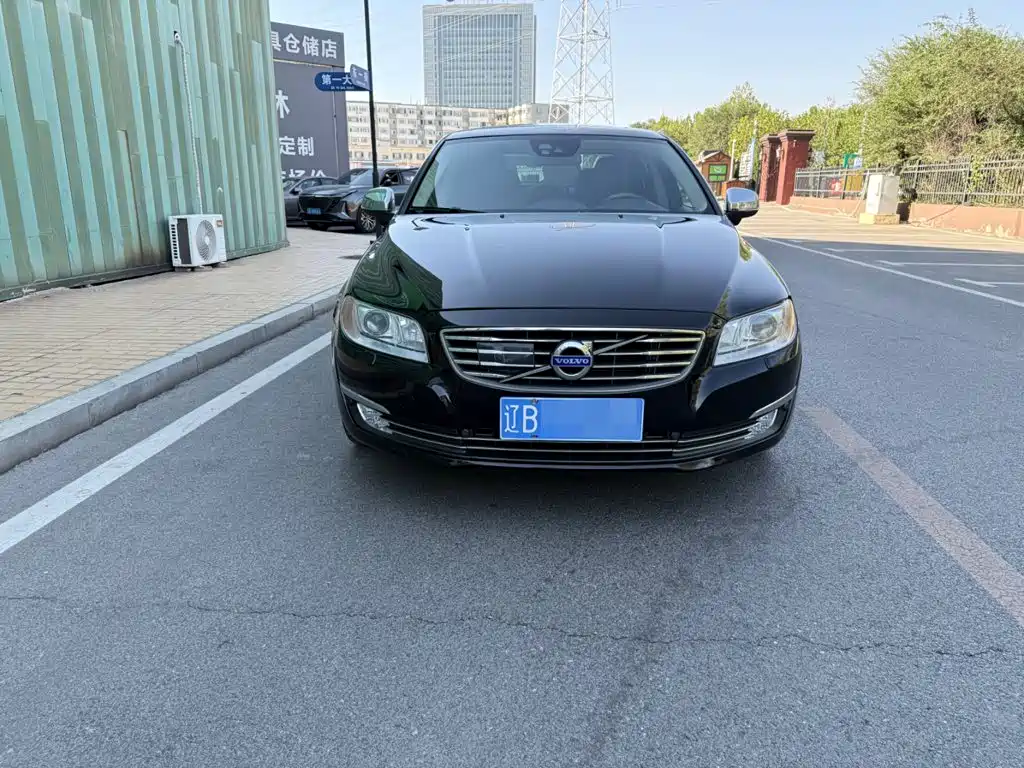 Volvo S80L — миниатюра 2