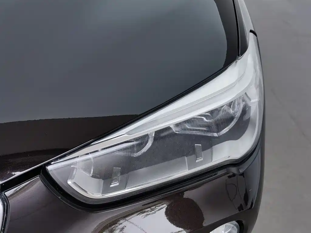 BMW X1 2016 sDrive18Li Premium