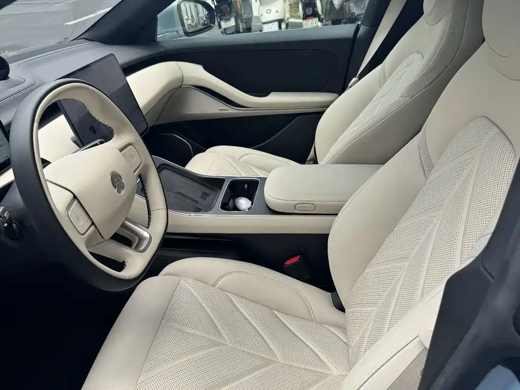 NIO ET5T 2025 75kWh Touring