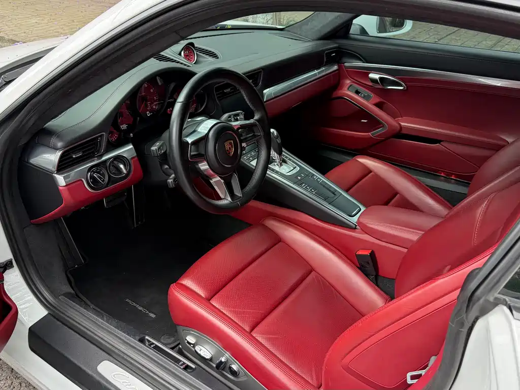 Porsche 911 2016 Carrera 3.0T