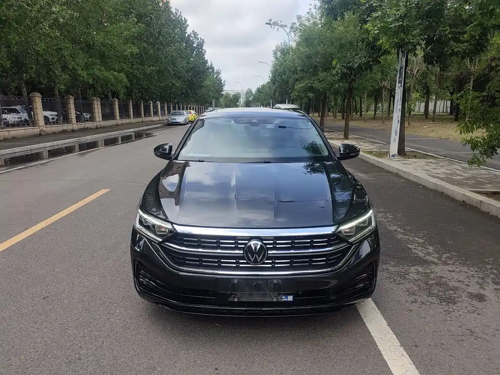 Volkswagen Sagitar 2022