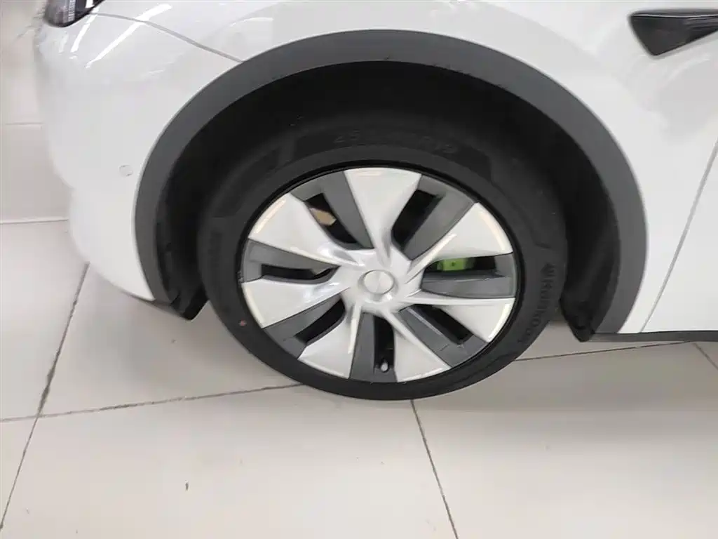 Tesla Model Y — фотографии объявления, Фото 23