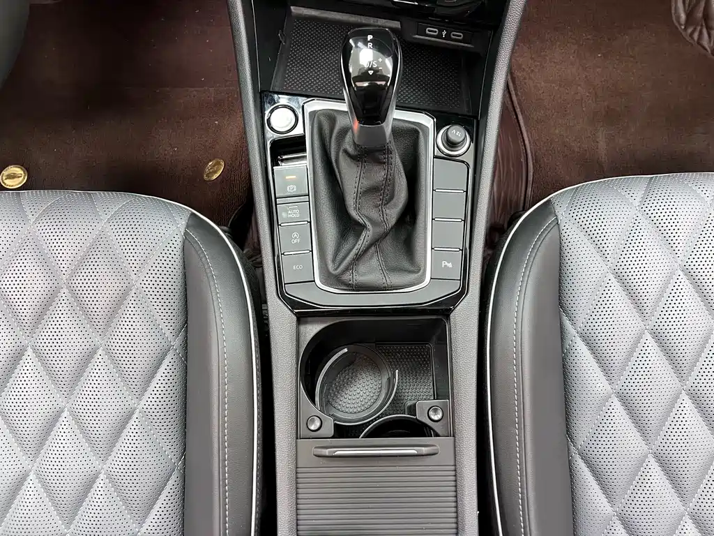 Volkswagen Sagitar — миниатюра 17