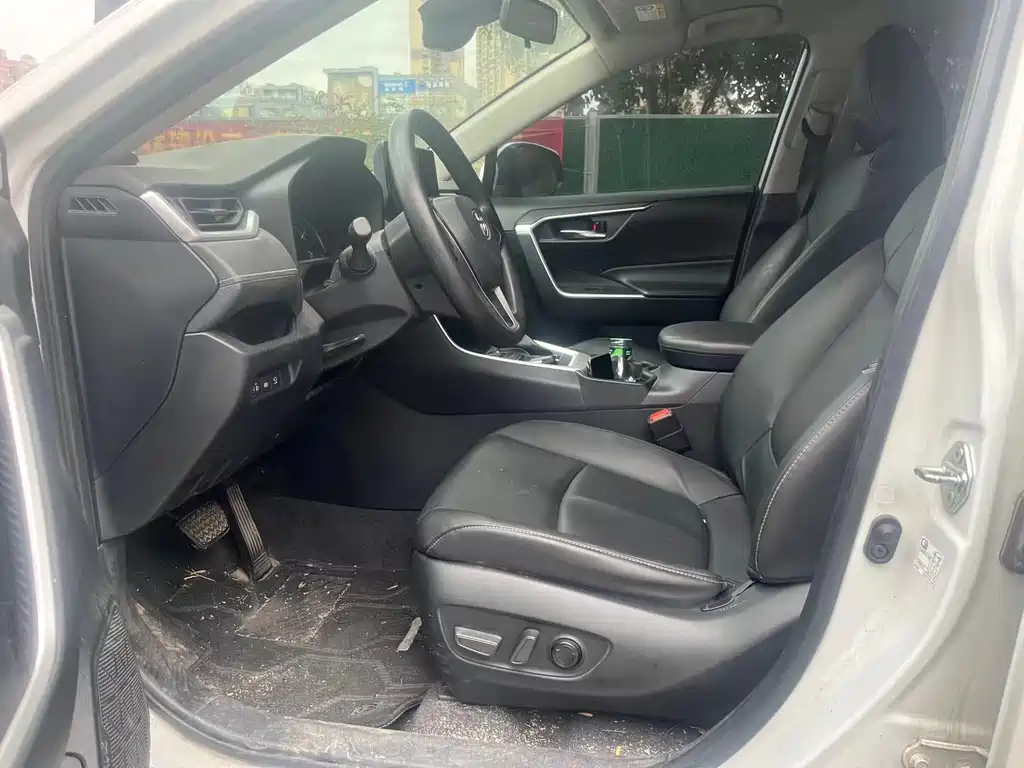 TOYOTA RAV4 RONGFANG