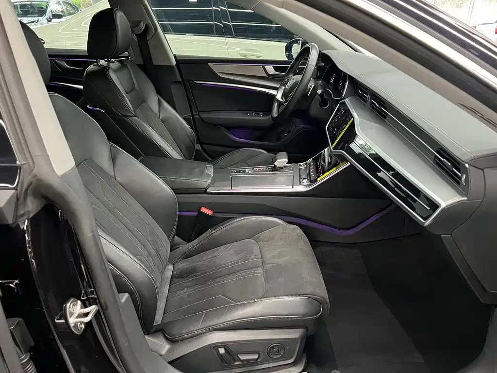 Audi A7L 2024 45TFSI S-line