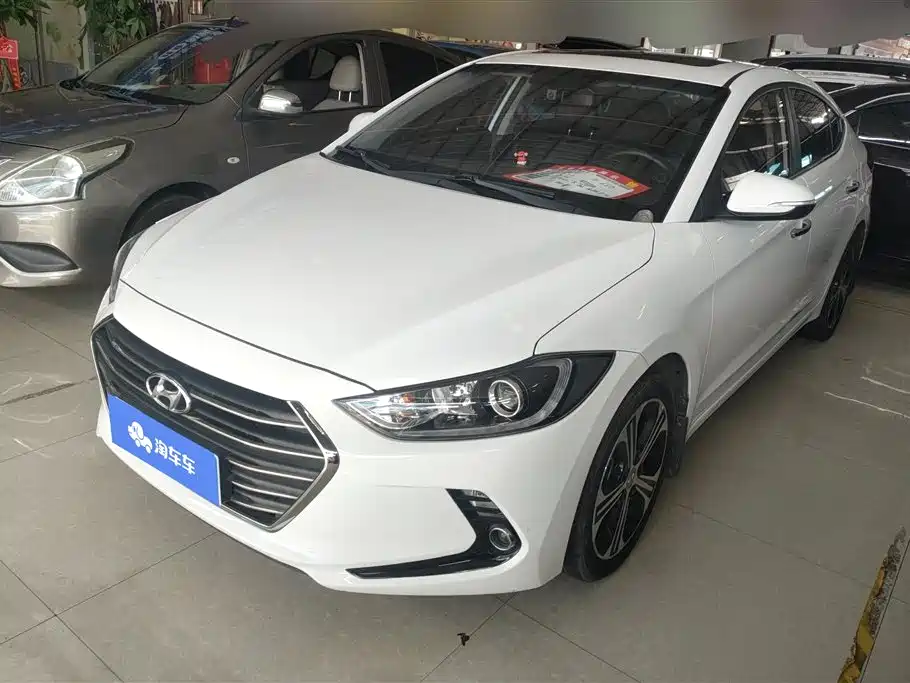 Hyundai Elantra 2019