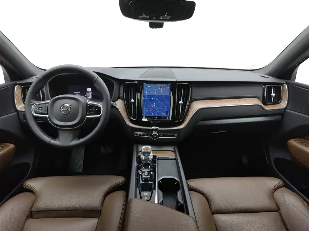 Volvo XC60 2022 B5 Luxury