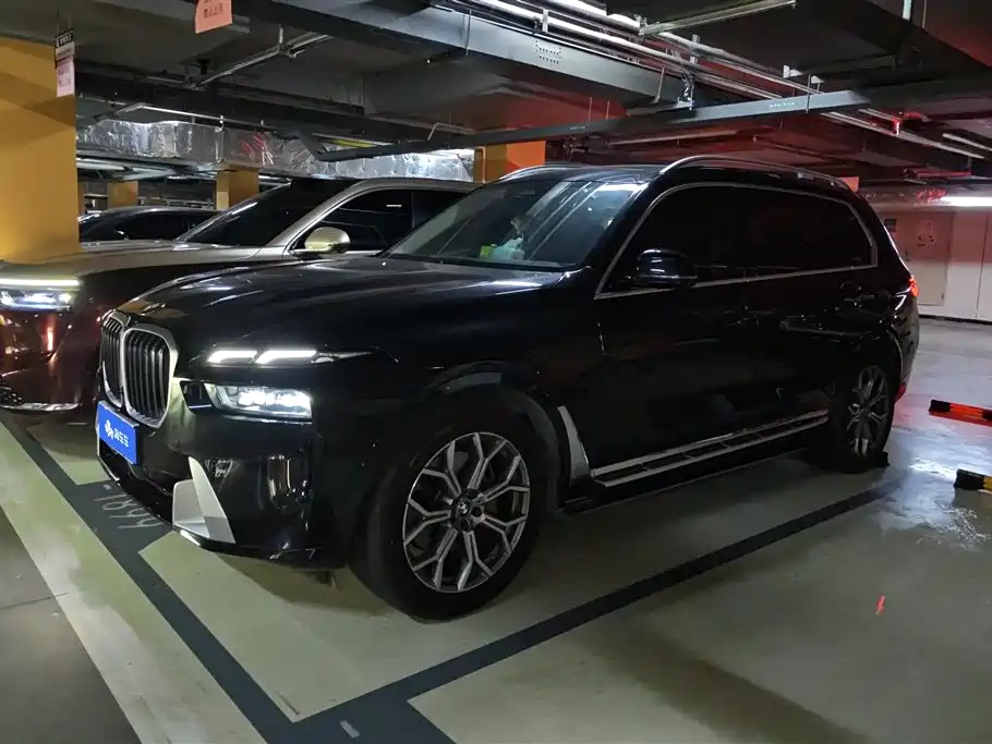 BMW X7 2024