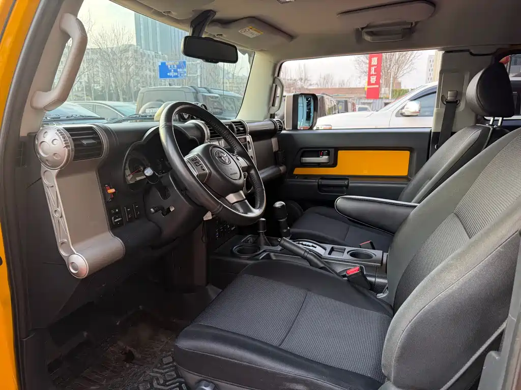 Toyota FJ Cruiser FJ 2017 4.0L AT