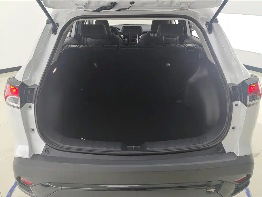 Toyota Frontlander 2024 2.0L CVT Lead plus