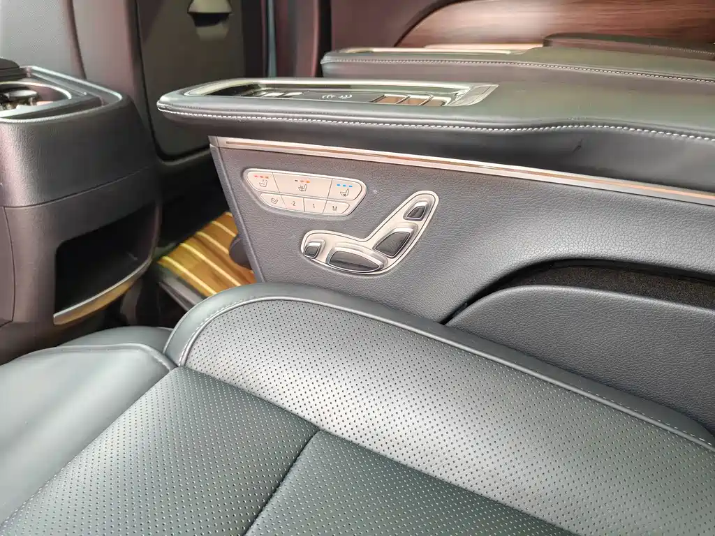 MERCEDES-BENZ V CLASS