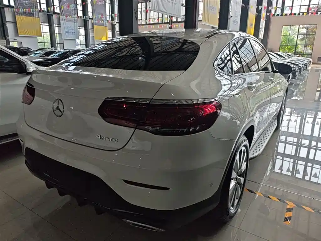 Mercedes-Benz GLC 2021 GLC 260 4MATIC SUV
