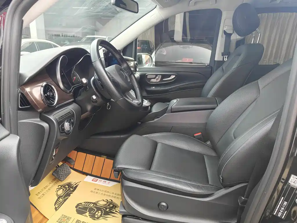 MERCEDES-BENZ V CLASS