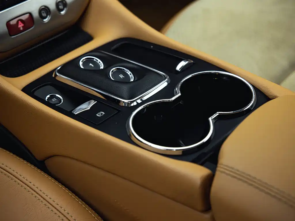 Maserati GranTurismo — миниатюра 26