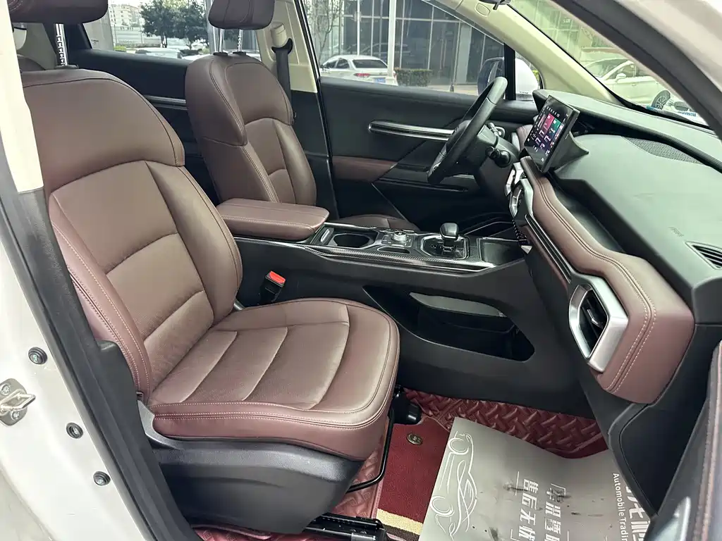 Geely Haoyue 2022 1.8TD DCT Luxury 7 мест