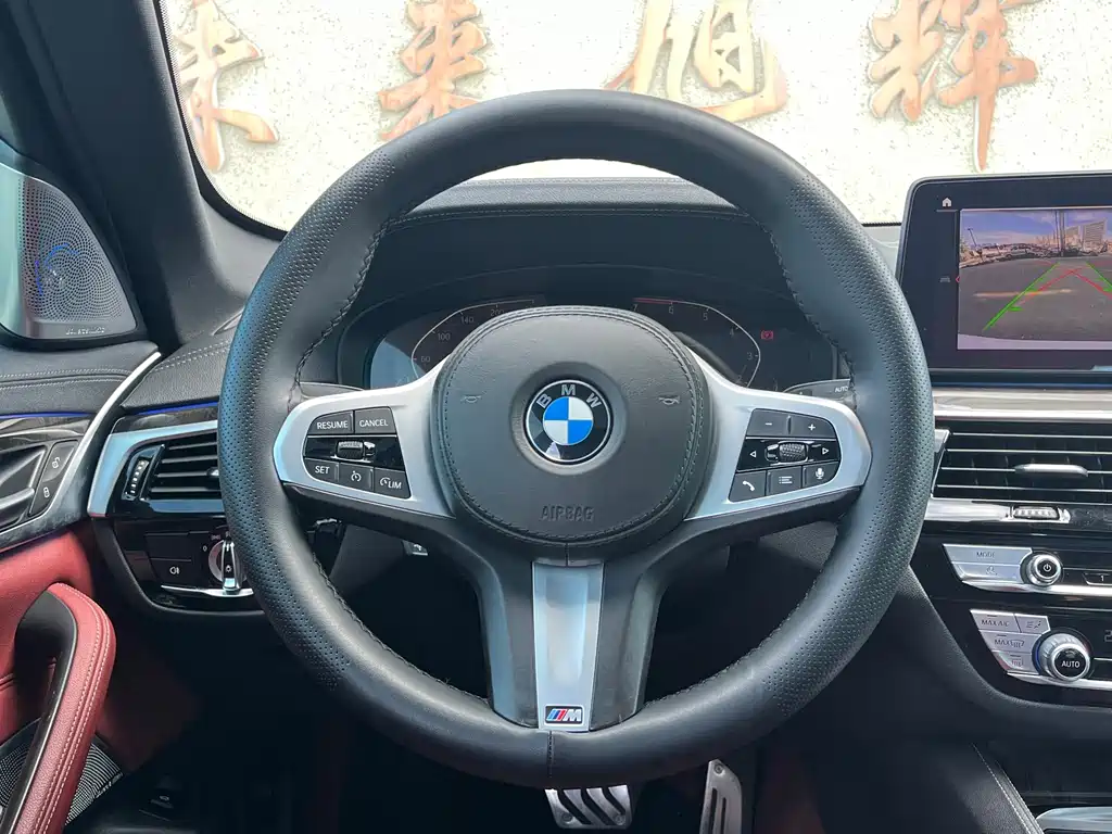 BMW 5 Series — миниатюра 19