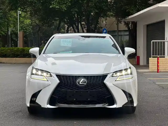 Lexus GS
