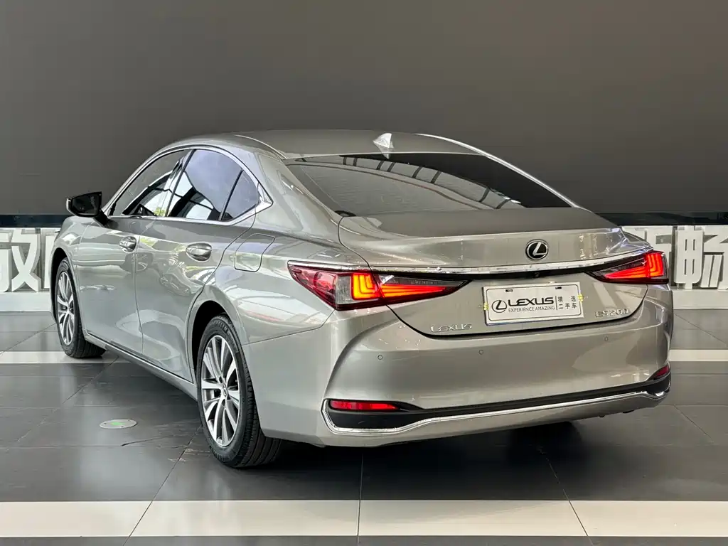 Lexus ES 2018 200 Luxury V