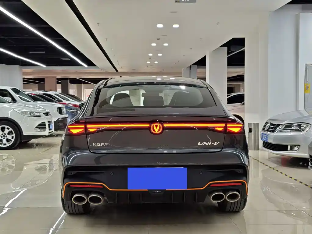 Changan UNI-V — миниатюра 4