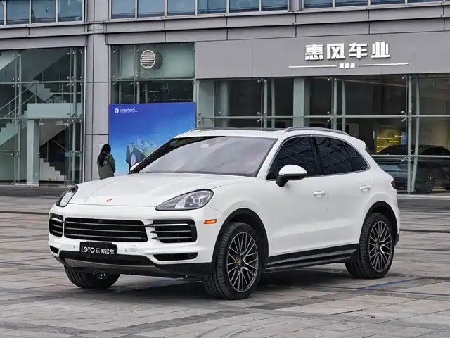 PORSCHE CAYENNE