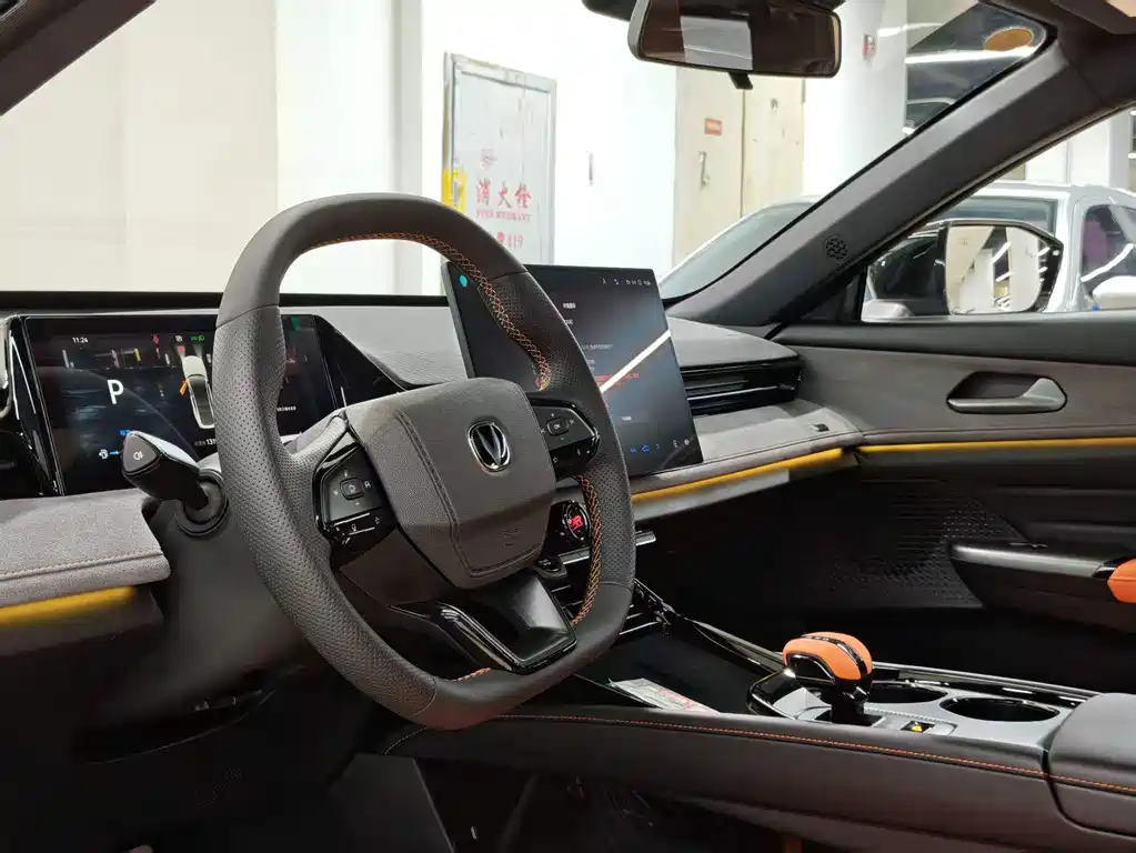 Changan UNI-V — миниатюра 8