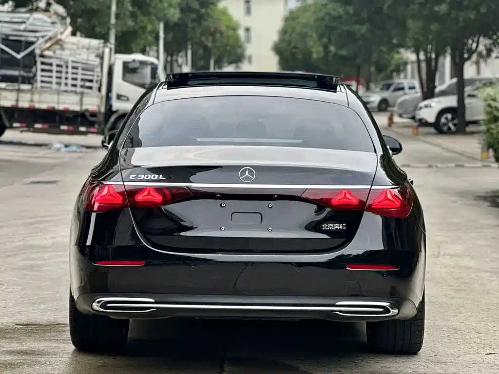 Mercedes-Benz E-Class E 2024 E 300 L Fashion