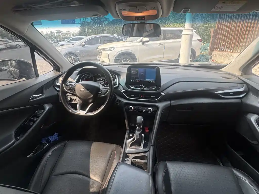 Chevrolet Volando — миниатюра 7