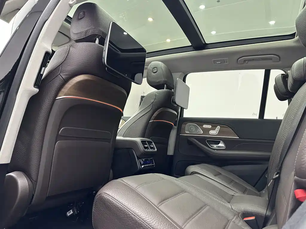 Mercedes-Benz GLS — миниатюра 15