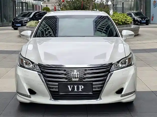Toyota Crown 2017 2.0T Sport