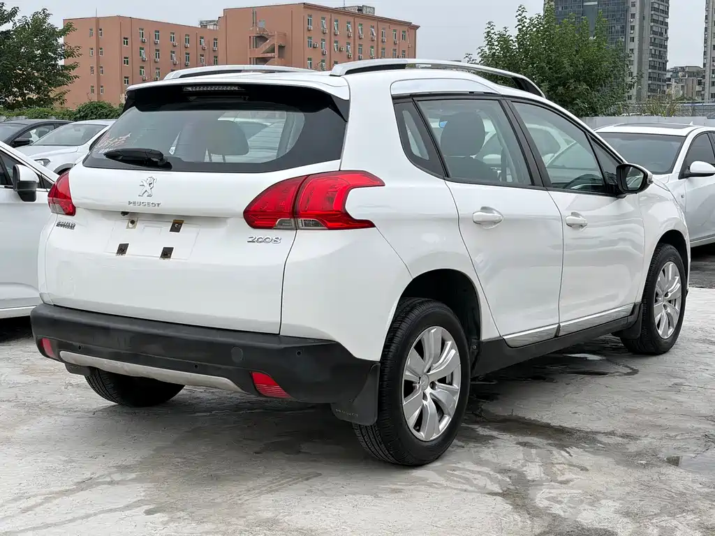 Peugeot 2008 — миниатюра 5