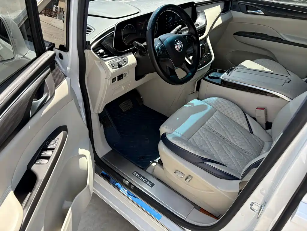 Buick GL8 — миниатюра 15