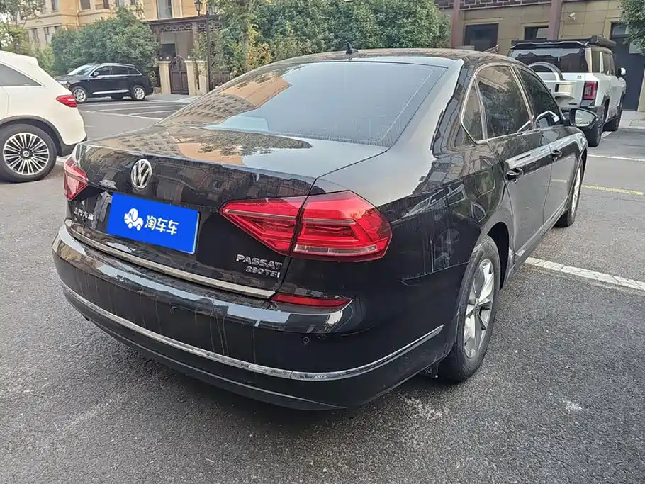 Volkswagen Passat — миниатюра 3