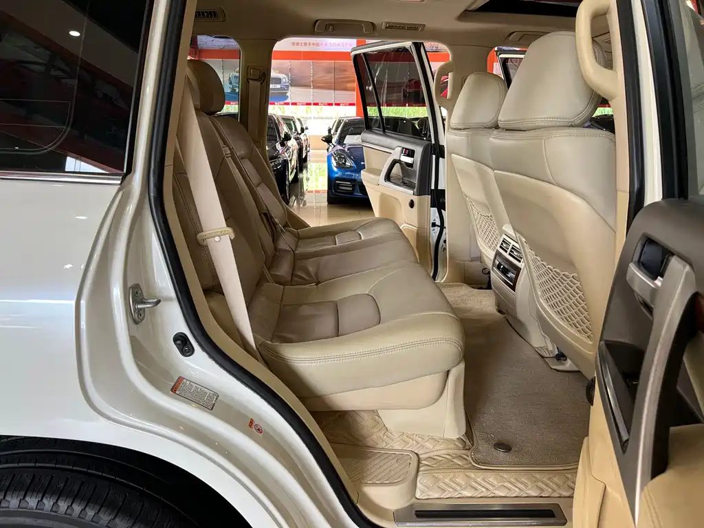 Toyota Land Cruiser — миниатюра 10