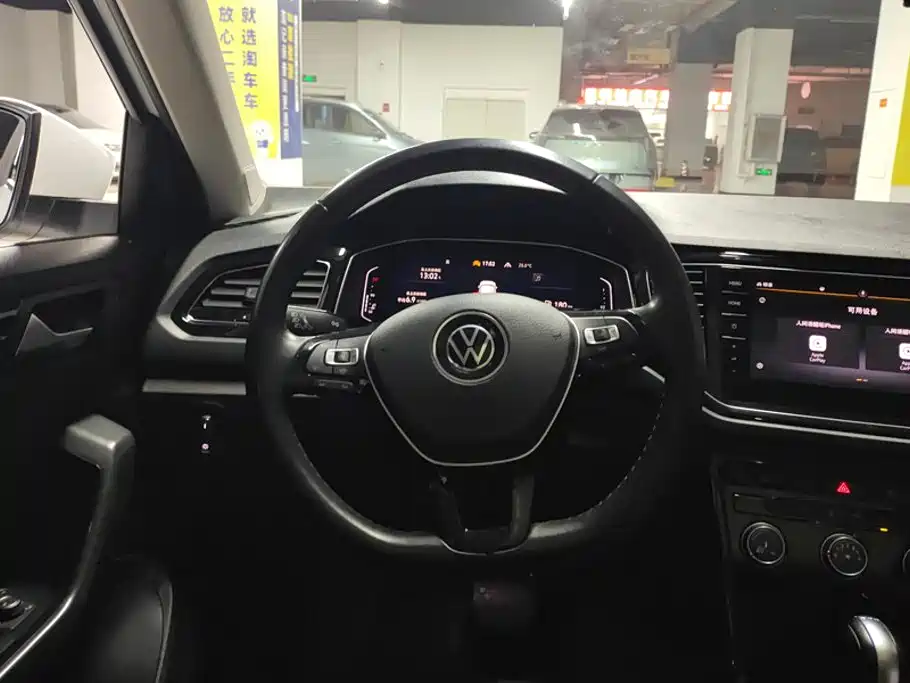 Volkswagen T-Roc — миниатюра 15