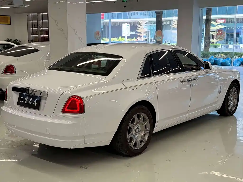 Rolls-Royce Ghost — миниатюра 11