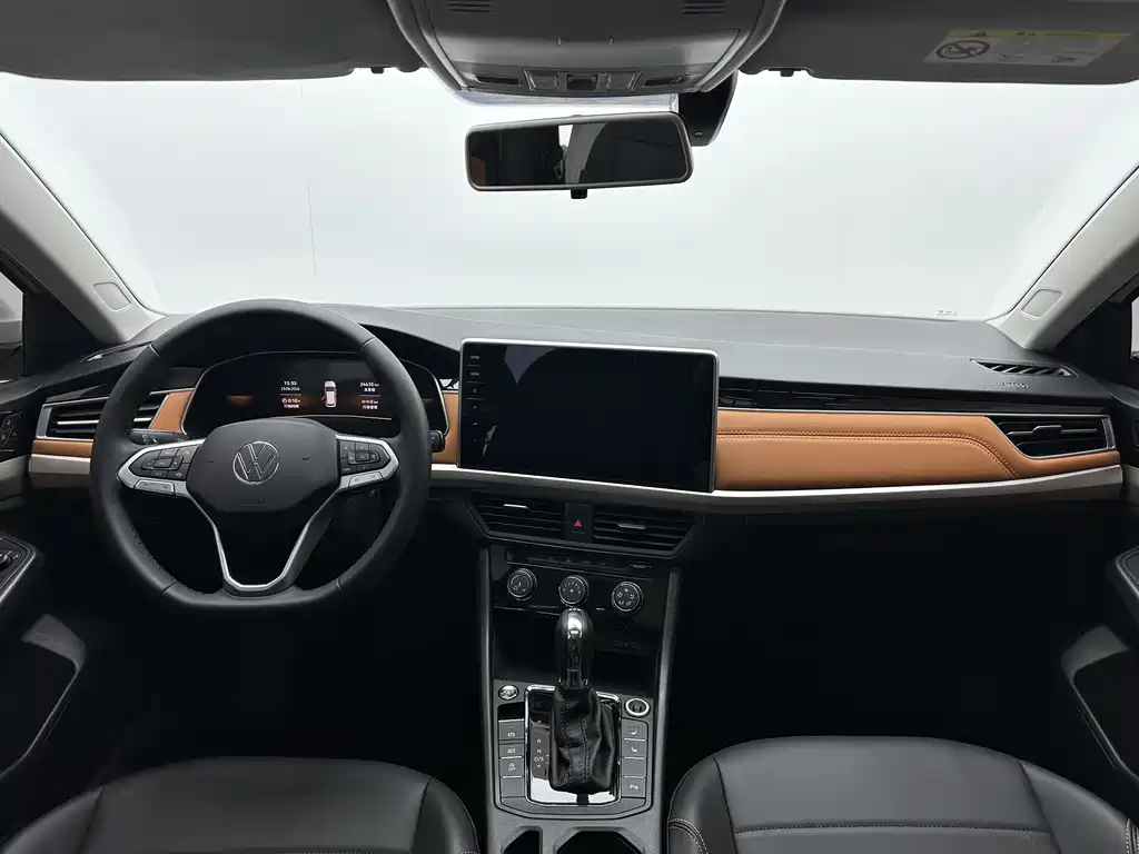 Volkswagen Bora 2023 200TSI DSG