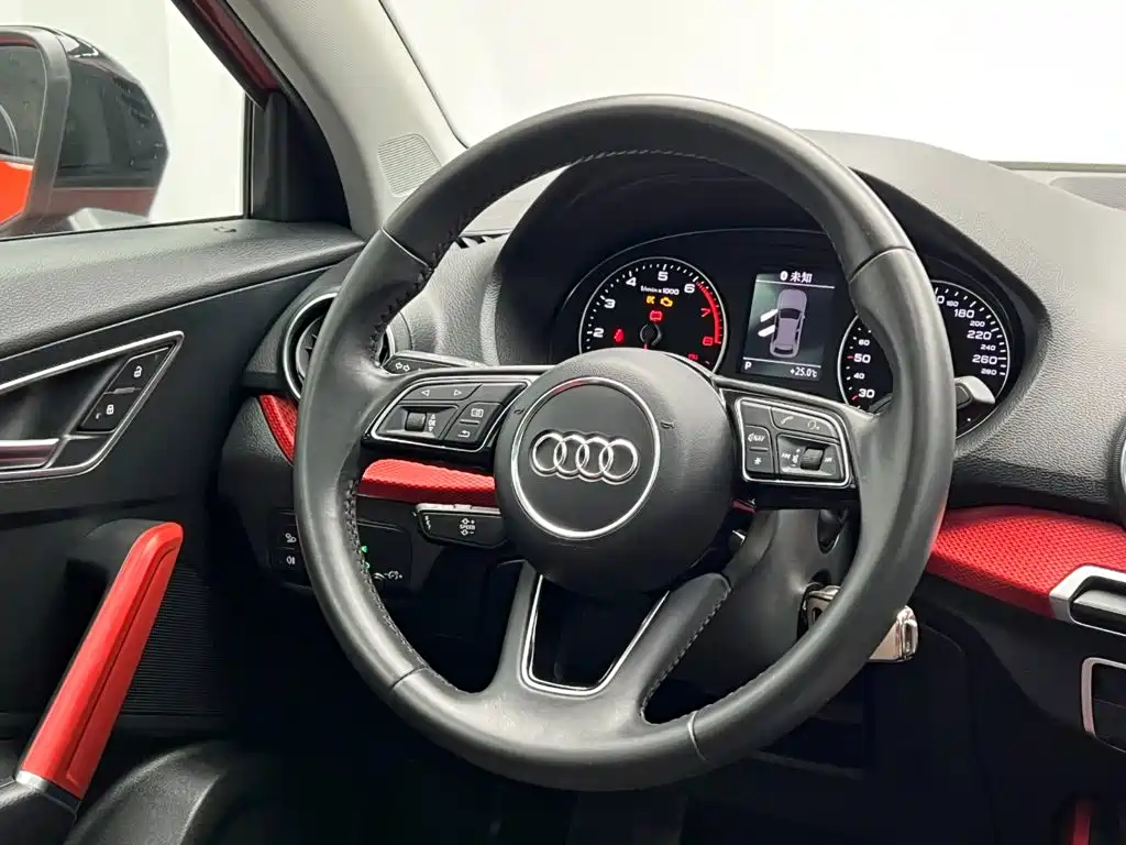 Audi Q2L — миниатюра 19