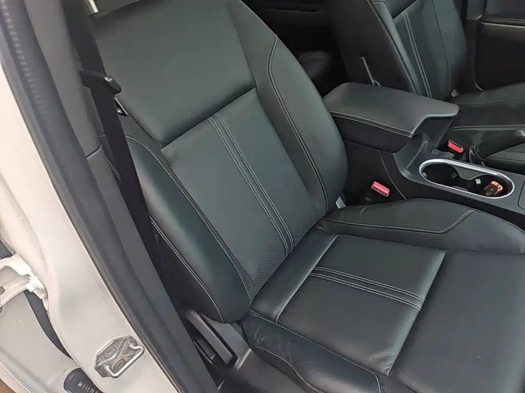 Ford Everest — миниатюра 25