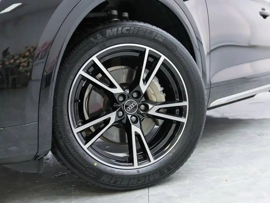 Audi Q5L — миниатюра 3