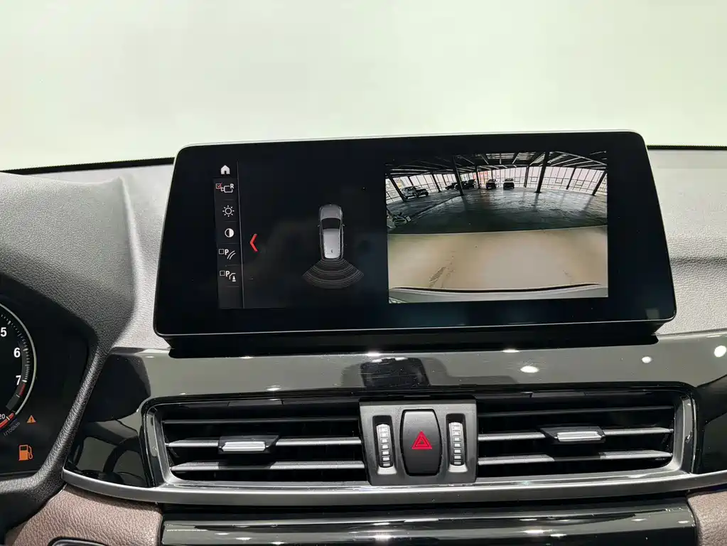 BMW X1 — миниатюра 13