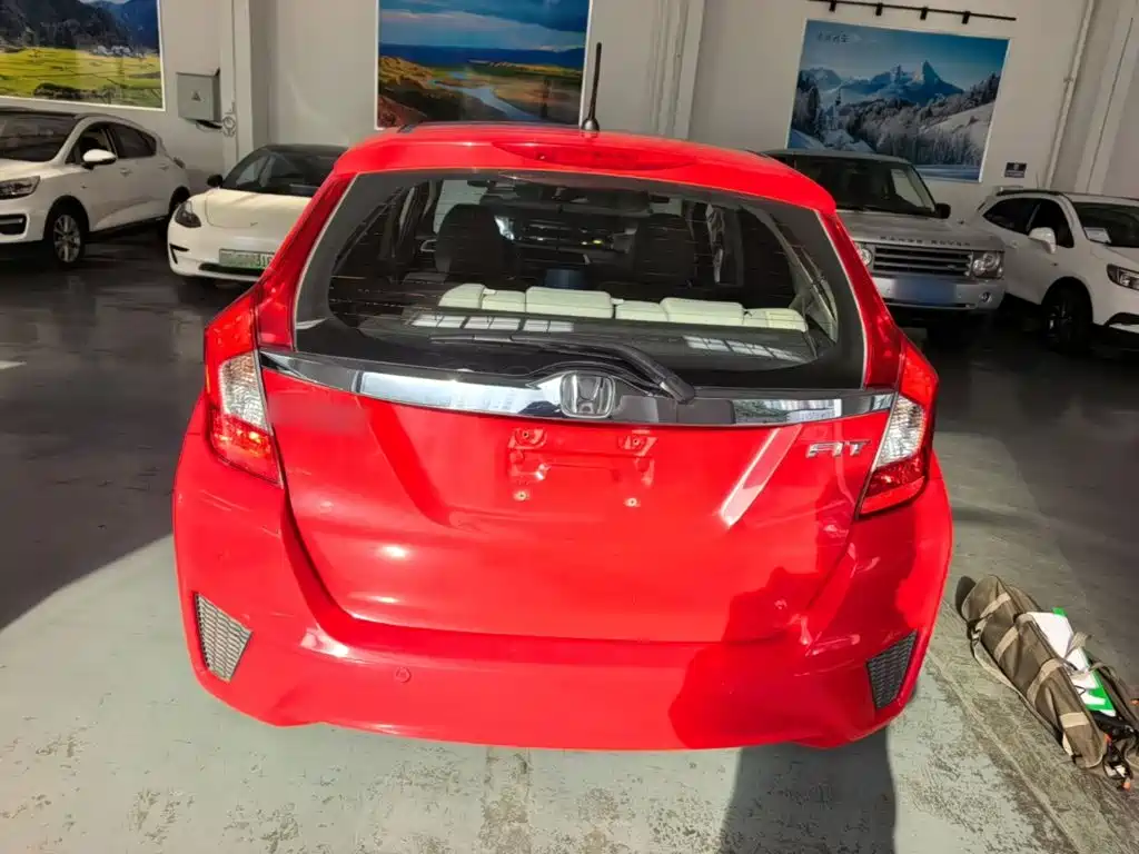 Honda Fit — миниатюра 6