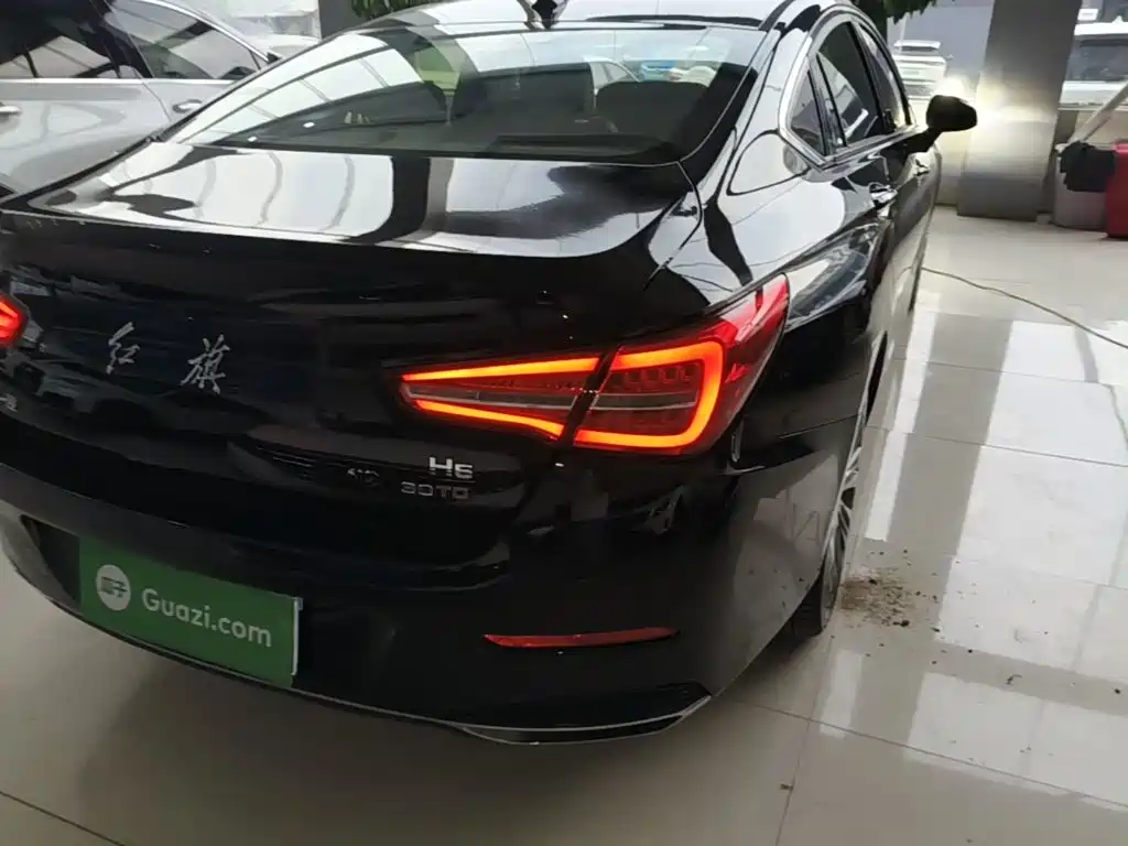 Hongqi Hongqi H5 — миниатюра 8
