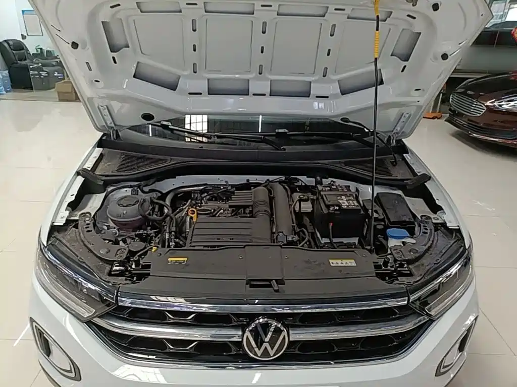 Volkswagen T-Roc — миниатюра 20