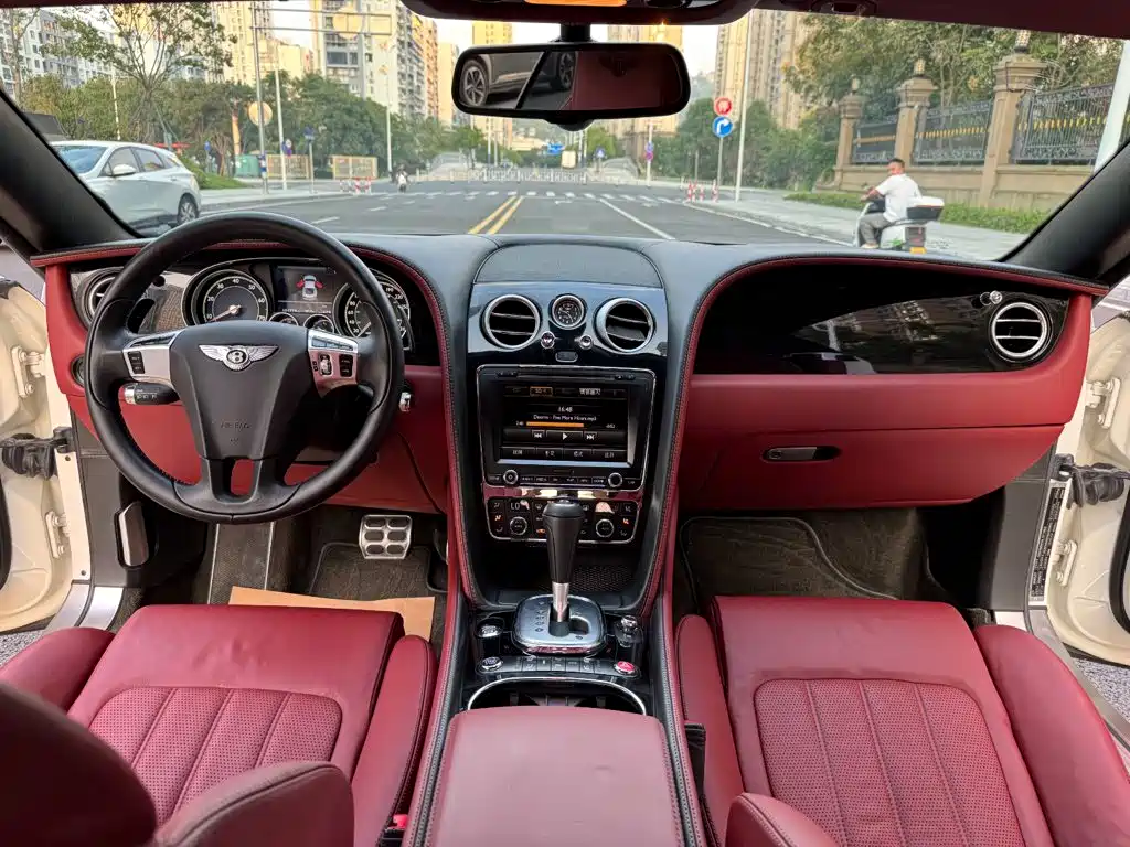 Bentley Continental — миниатюра 11