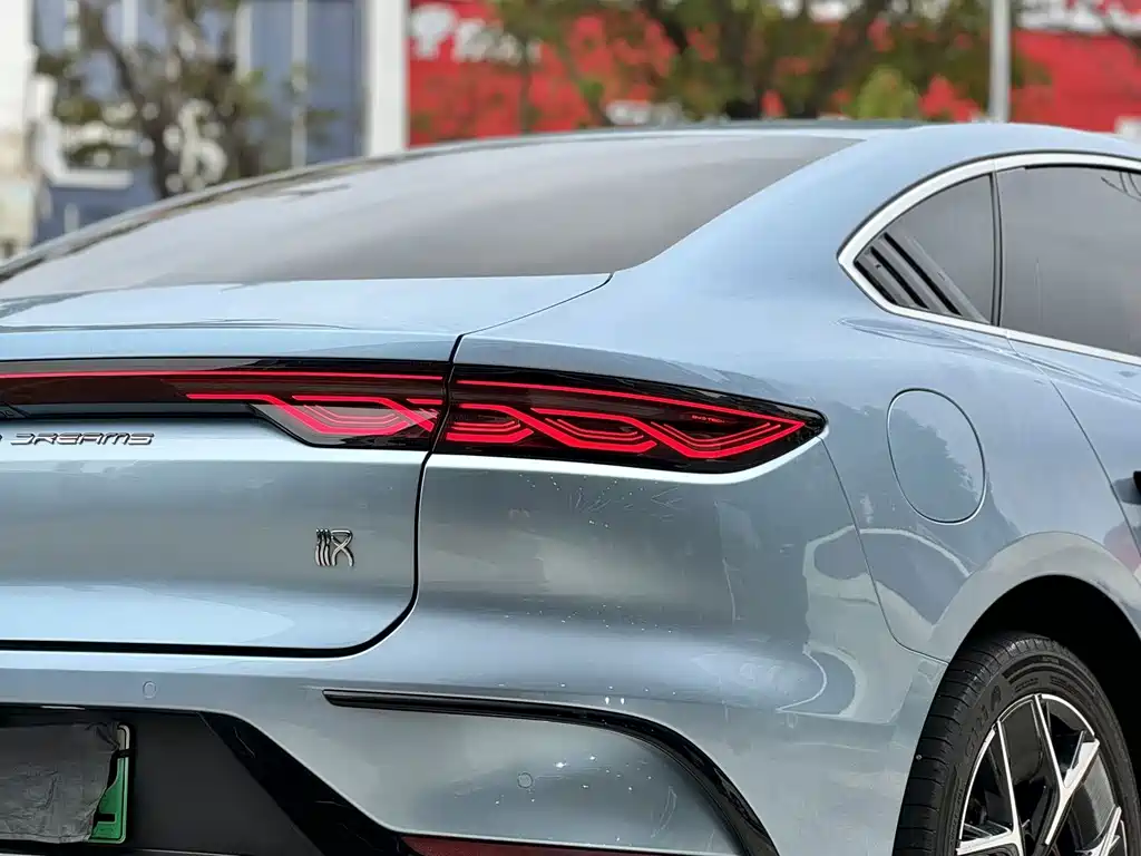 BYD Han — миниатюра 8