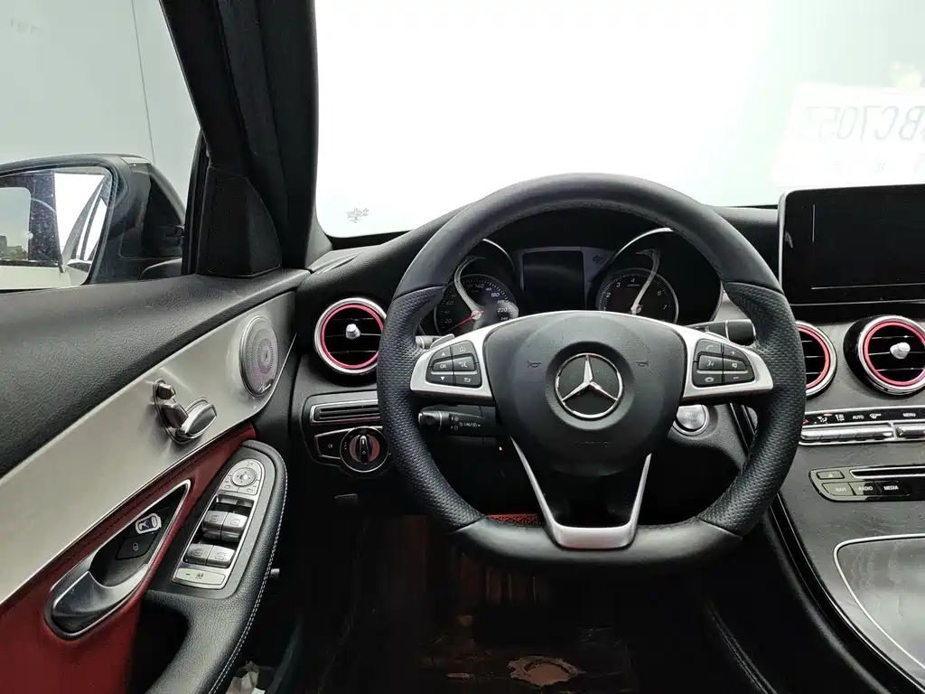 Mercedes-Benz C-Class — миниатюра 9