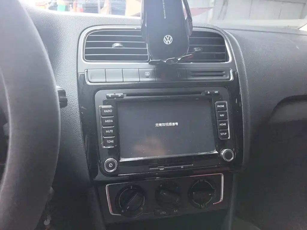 Volkswagen Polo — миниатюра 14